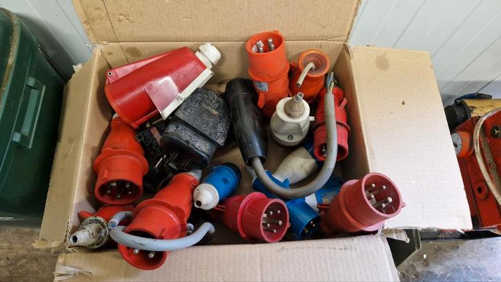 Partij Krachtstroom Stekkers en Verlengstukken, Doe-het-zelf en Verbouw, Elektra en Kabels, Zo goed als nieuw, Stekker, Ophalen