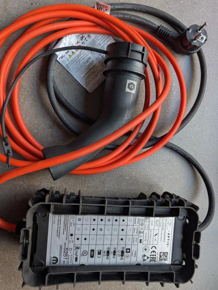 Stopcontact Laadkabel voor PHEV hybride auto, Auto diversen, Laadpalen, Zo goed als nieuw, Laadkabel, Ophalen of Verzenden