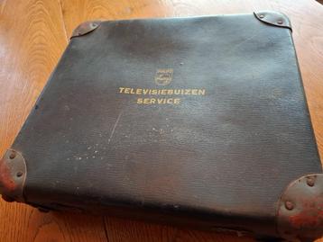 oud koffertje televisiebuizen service Philips beschikbaar voor biedingen