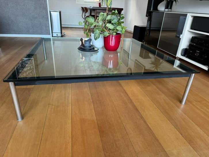 Cassina LC10 Salontafel, Huis en Inrichting, Tafels | Salontafels, Gebruikt, Minder dan 50 cm, 100 tot 150 cm, 100 tot 150 cm