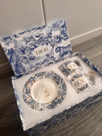 Nieuwe Dior Kop en Schotel Set - Blauw Wit - 2 Personen beschikbaar voor biedingen