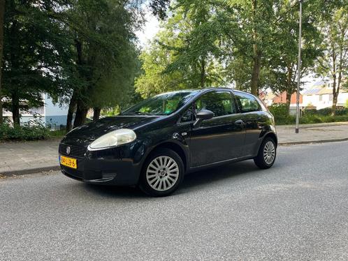 Fiat Punto 1.4 3DR 2010 Zwart | APK 14-05-2026, Auto's, Fiat, Particulier, Punto, ABS, Airbags, Airconditioning, Bluetooth, Centrale vergrendeling