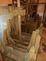 Zeer oude delen eiken hout uit weefgetouwen, Ophalen