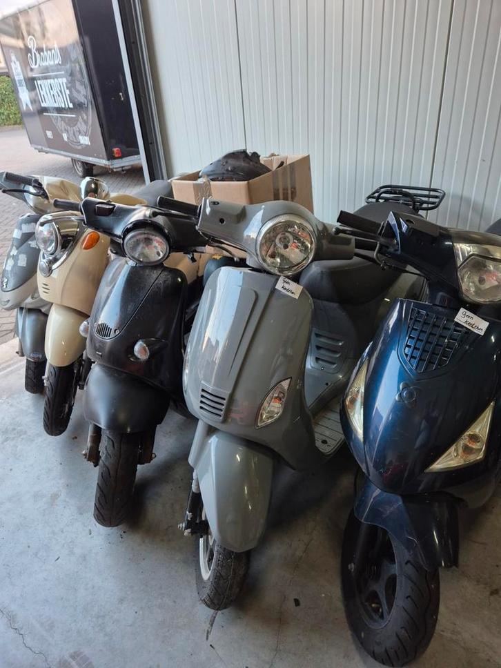 Diverse scooters. Loop of sloop   zie foto’s., Fietsen en Brommers, Snorfietsen en Snorscooters, Gebruikt, Overige merken, Benzine