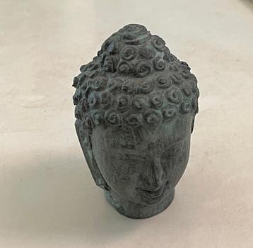 Antiek bronzen Boeddha hoofd beschikbaar voor biedingen