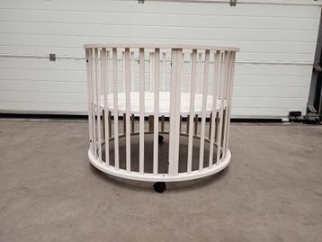 Europe Baby Circa Ronde Box Oatmeal. beschikbaar voor biedingen