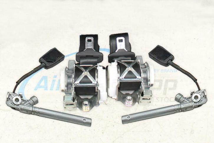 2 x Gordels + 2 x spanners Fiat Tipo (2016-heden), Auto-onderdelen, Interieur en Bekleding, Fiat, Gebruikt, Ophalen of Verzenden