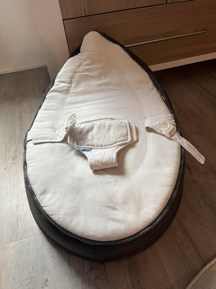 Baby zitzak Doomoo, Kinderen en Baby's, Kinderspulletjes, Zo goed als nieuw, Ophalen