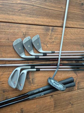 Dames golfset Select Edition beschikbaar voor biedingen