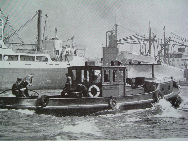 Vrachtschepen van de wilde vaart., Verzamelen, Scheepvaart, Zo goed als nieuw, Boek of Tijdschrift, Motorboot, Ophalen of Verzenden