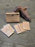 WWII US box Foot powder Nº1203990, Verzamelen, Militaria | Tweede Wereldoorlog, Ophalen of Verzenden, Landmacht, Amerika, Embleem of Badge