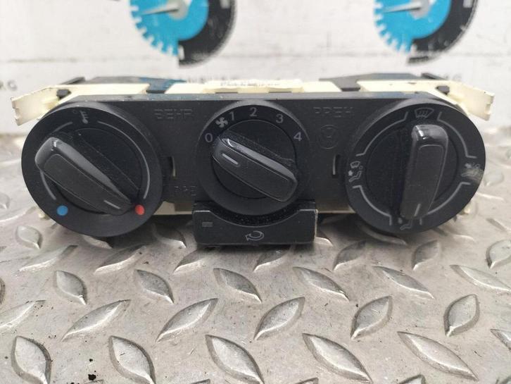 VOLKSWAGEN POLO 1.2 Easyline  KACHEL BEDIENINGSPANEEL 2011, Auto-onderdelen, Overige Auto-onderdelen, Gebruikt, ARN erkend, Stiba lid