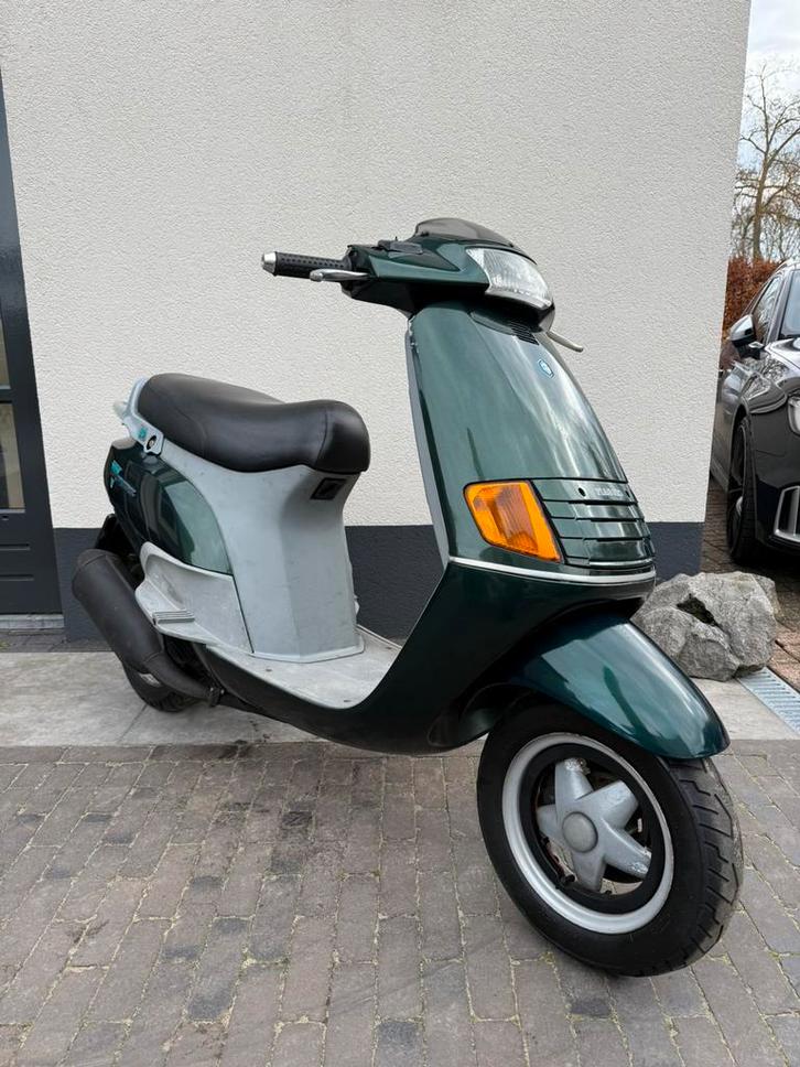 ⭐️Piaggio skr 172 a1 donker groen nette staat zeer snel⭐️, Fietsen en Brommers, Scooters | Piaggio, Zo goed als nieuw, Overige modellen