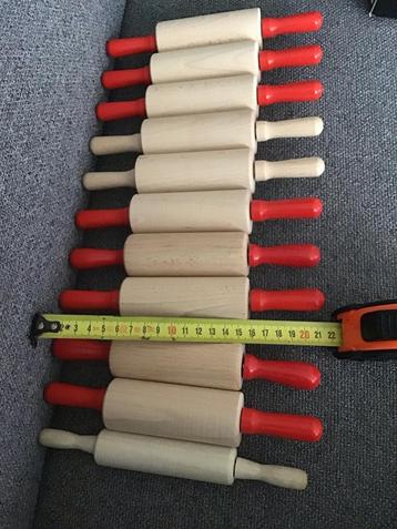  11 houten deegrollers – perfect voor kleine bakkers!  beschikbaar voor biedingen