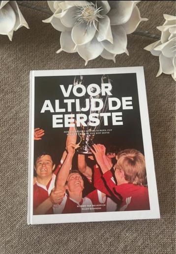 Feyenoord – Voor Altijd de Eerste Hardcover boek beschikbaar voor biedingen