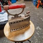 Strijkijzer antiek, Antiek en Kunst, Antiek | Gereedschap en Instrumenten, Ophalen of Verzenden