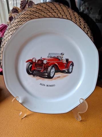 Limoges Alfa Romeo Sierbord beschikbaar voor biedingen
