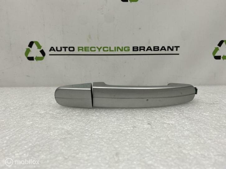 Portiergreep Rechts Achter Ford Focus ORIG AM51U22404C, Auto-onderdelen, Klein materiaal, Ford, Gebruikt, Ophalen of Verzenden