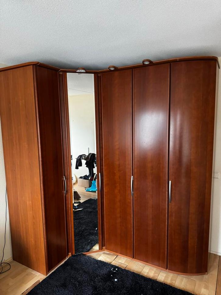 Hoekkast Garderobekast met Spiegel en Verlichting, Huis en Inrichting, Kasten | Kledingkasten, Gebruikt, 200 cm of meer, 50 tot 75 cm