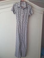 Prachtige kwaliteit jurk van BY SWAN Paris, Kleding | Dames, Jurken, Ophalen of Verzenden, Zo goed als nieuw, Beige, Onder de knie