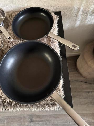 Wok pan en koekenpan BK beschikbaar voor biedingen