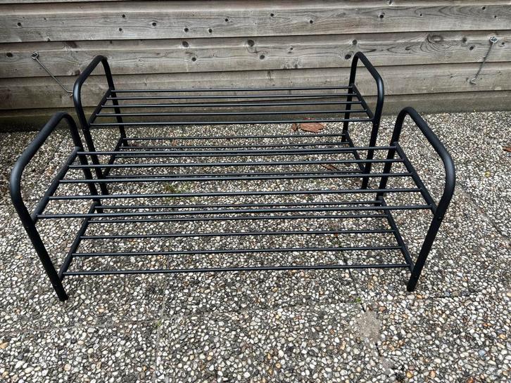 Zwart schoenenrek - 2 schappen, Huis en Inrichting, Kasten | Schoenenrekken, Zo goed als nieuw, Ophalen