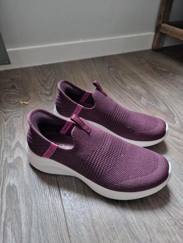 Als nieuw Skechers slip-ins instappers mt 40 beschikbaar voor biedingen