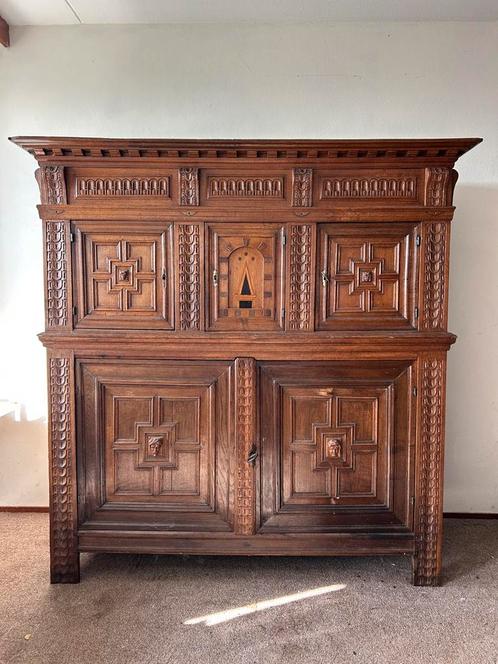 Antieke eikenhouten renaissancekast ca 1700-1730, Antiek en Kunst, Antiek | Meubels | Kasten, Ophalen