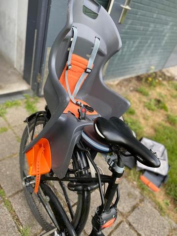 Fietsstoeltje  beschikbaar voor biedingen