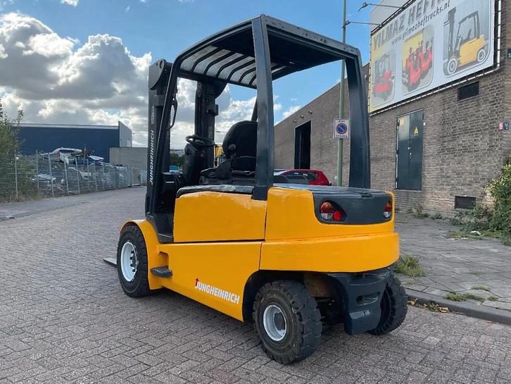 Jungheinrich EFG 550 5000KG 3.00METER HEFTRUCK (bj 2008), Zakelijke goederen, Machines en Bouw | Heftrucks en Intern transport