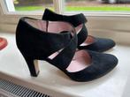 Nalini zwarte suede schoenen pums maat 34, Kleding | Dames, Schoenen, Ophalen of Verzenden, Zo goed als nieuw, Zwart