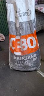 Halve zakken CEBO en Weber zandcement, Doe-het-zelf en Verbouw, Overige Doe-het-zelf en Verbouw, Ophalen of Verzenden, Gebruikt