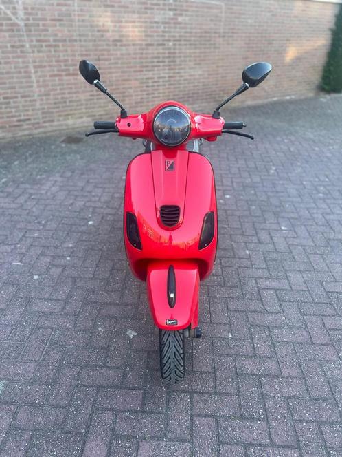 Vespa lx 2t 50cc brom, Fietsen en Brommers, Brommers | Tuning en Styling, Zo goed als nieuw, Ophalen of Verzenden