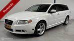 Volvo V70 2.5T R-Design LEER / XENON, Gebruikt, Parkeersensor, Handgeschakeld, 1600 kg