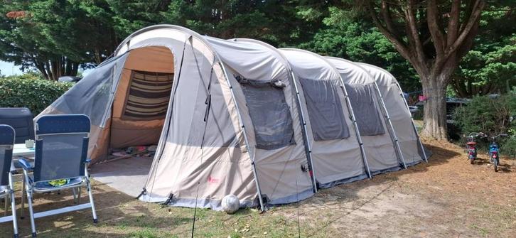 Redwood Willow 480 6-persoonstent, Caravans en Kamperen, Tenten, tot en met 6, Zo goed als nieuw, Ophalen