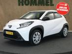 Toyota Aygo X 1.0 VVT-i MT Play - ORIGINEEL NEDERLANDSE AUTO, Stof, Gebruikt, 920 kg, Met garantie (alle)