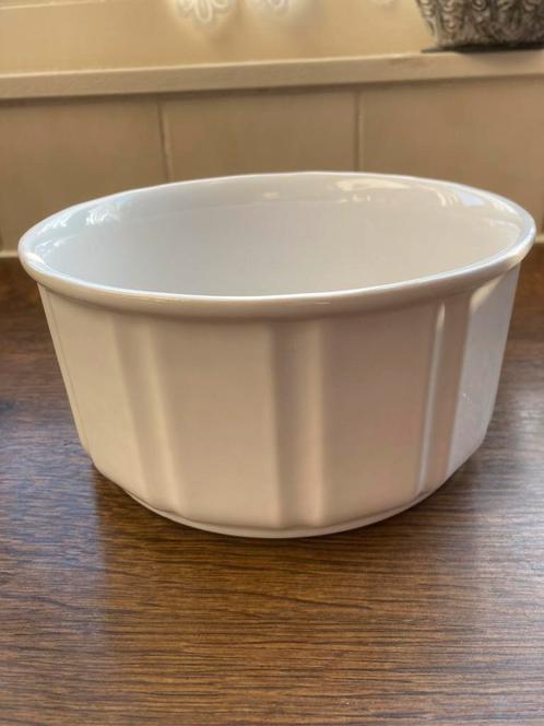 Witte keramiek schaal 17 cm van Glasur-keramik Germany, Huis en Inrichting, Woonaccessoires | Schalen en Manden, Zo goed als nieuw