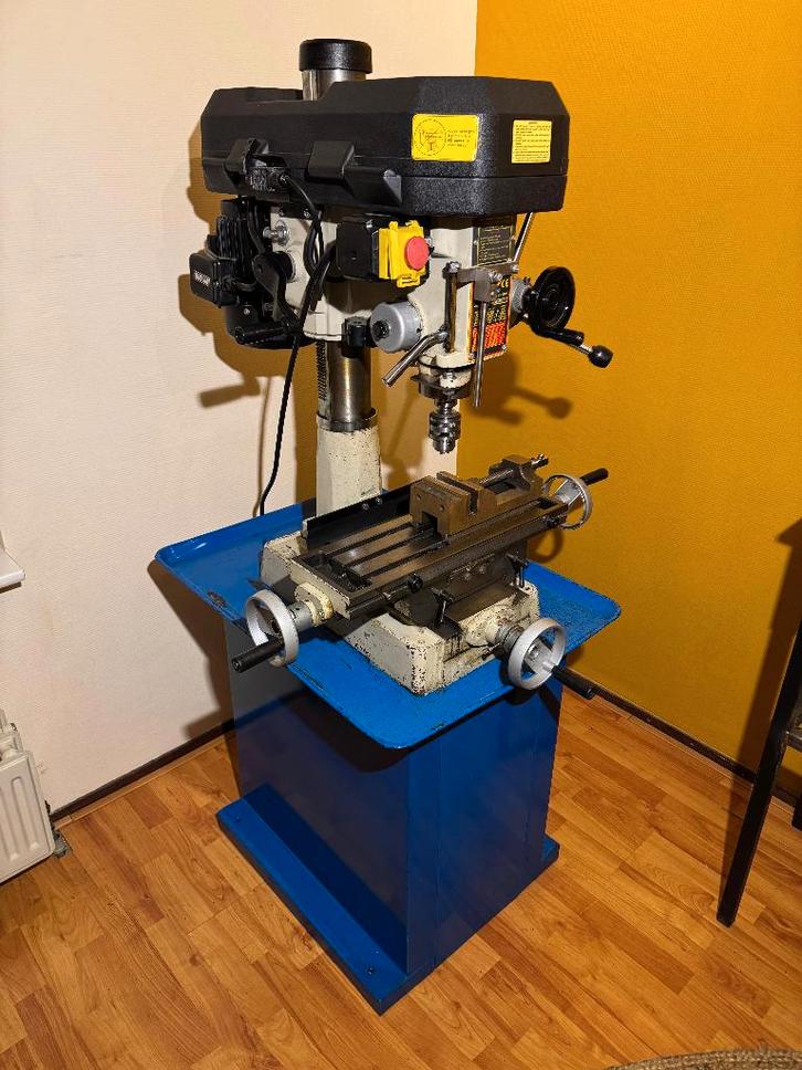 Kolomfreesmachine inclusief console, Zakelijke goederen, Machines en Bouw | Metaalbewerking, Ophalen