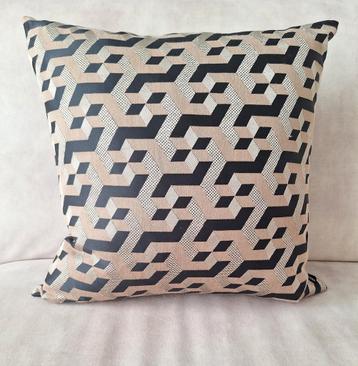 Sier kussen zwart goud Linden beschikbaar voor biedingen