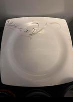 Kutahya porselein 6 of 12 persoons dinerset 84st ALL INCL, Huis en Inrichting, Ophalen of Verzenden, Zo goed als nieuw, Effen