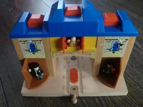 thomas de trein hout sir topham gebouw, Kinderen en Baby's, Speelgoed | Thomas de Trein, Zo goed als nieuw, Ophalen of Verzenden