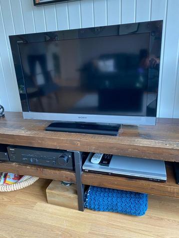 Sony 32 inch LCD TV beschikbaar voor biedingen
