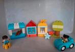 Duplo 10913. Dorp met huisjes, auto, boom en 2 kids, Ophalen of Verzenden, Zo goed als nieuw, Speelset
