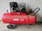 Garage Compressor in goede staat, Doe-het-zelf en Verbouw, Compressors, 100 liter of meer, Ophalen, Zo goed als nieuw, 10 bar of meer