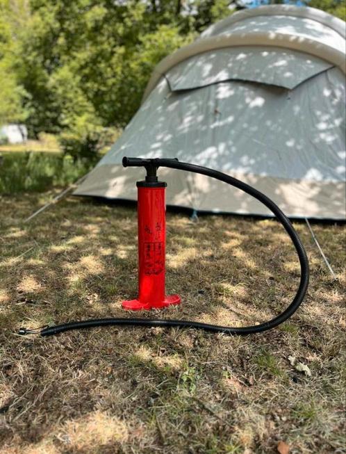 Decathlon Quechau tent pomp, Watersport en Boten, Windsurfen, Zo goed als nieuw, Zeil, Minder dan 250 cm, Ophalen of Verzenden