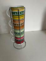 Retro mokjes in rekje … blikvanger, Huis en Inrichting, Keuken | Servies, Ophalen of Verzenden, Zo goed als nieuw, Overige stijlen