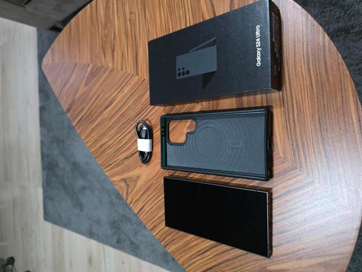 Samsung Galaxy S24 Ultra met hoes en oplaad kabel, Telecommunicatie, Mobiele telefoons | Samsung, Zo goed als nieuw, Overige modellen
