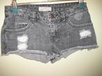 Korte jeans-broek, 32, Pull + Bear, Kleding | Dames, Broeken en Pantalons, Grijs, Maat 34 (XS) of kleiner, Kort, Ophalen of Verzenden
