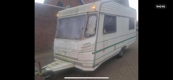 Chateau Cantara 430 4 pers opknapper met nette voortent, Caravans en Kamperen, Caravans, Bedrijf, tot en met 4, 750 - 1000 kg