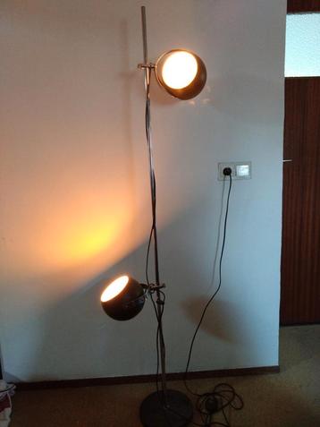 Vintage Bollenlamp Vloerlamp beschikbaar voor biedingen